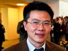 សាស្រ្តាចារ្យNgo Bao Chauរបស់វៀតណាមត្រូវបានលើកដំកើងនៅកាណាដា